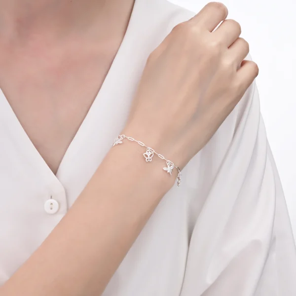 Pulsera con Dijes Colgantes